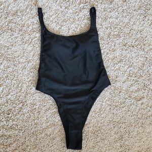 👌Cheeky one piece never been worn swimsuits